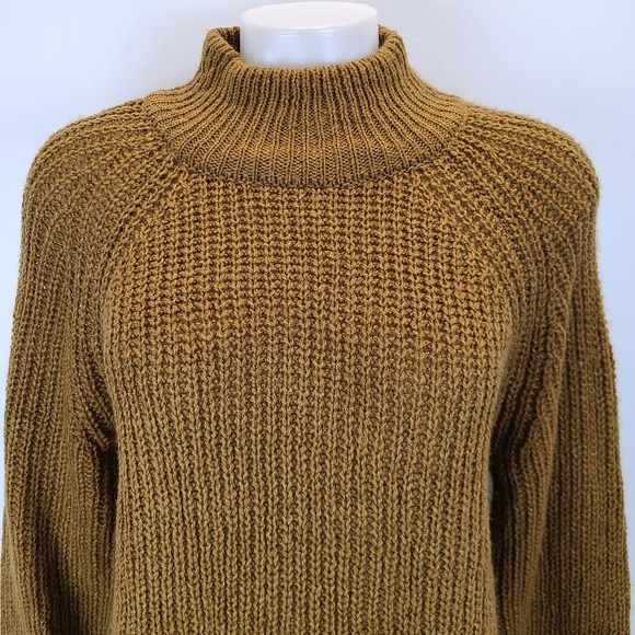 Cupcakes and Cashmere Griffith Vintage Gold Chunky Knit Sweater Small - Picture 3 of 13